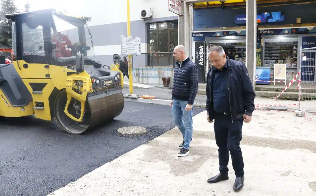 Radovi na kružnom toku Slatina u završnoj fazi (FOTO)