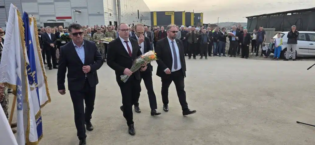 Ministar Sirovica o godišnjici bitke na Karušama: Svijet je mogao da vidi kako se srcem brani ono što se voli