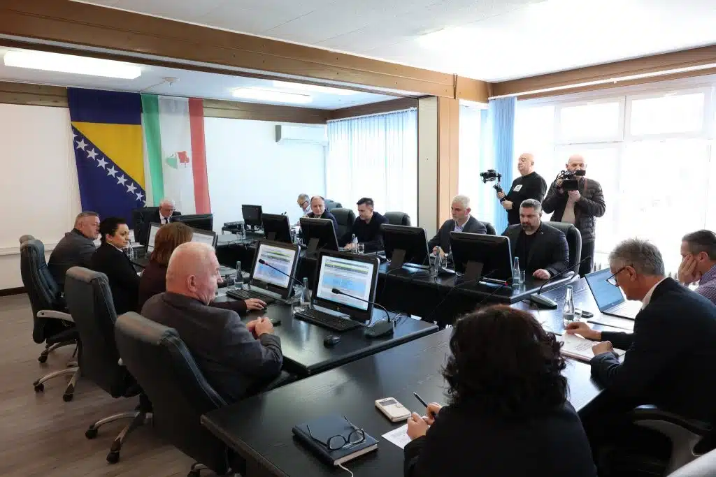 Uskoro javni pozivi Ministarstva prostornog uređenja, najavljena analiza poplavljenih zemljišta