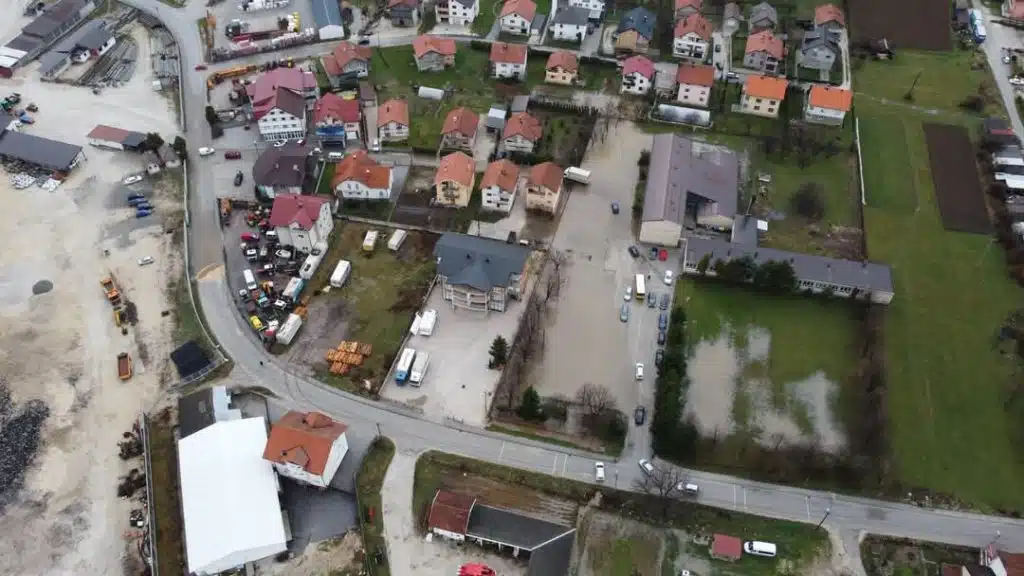 Obilne padavine uzrokovale poplave i porast vodostaja u općinama Srednjobosanskog kantona