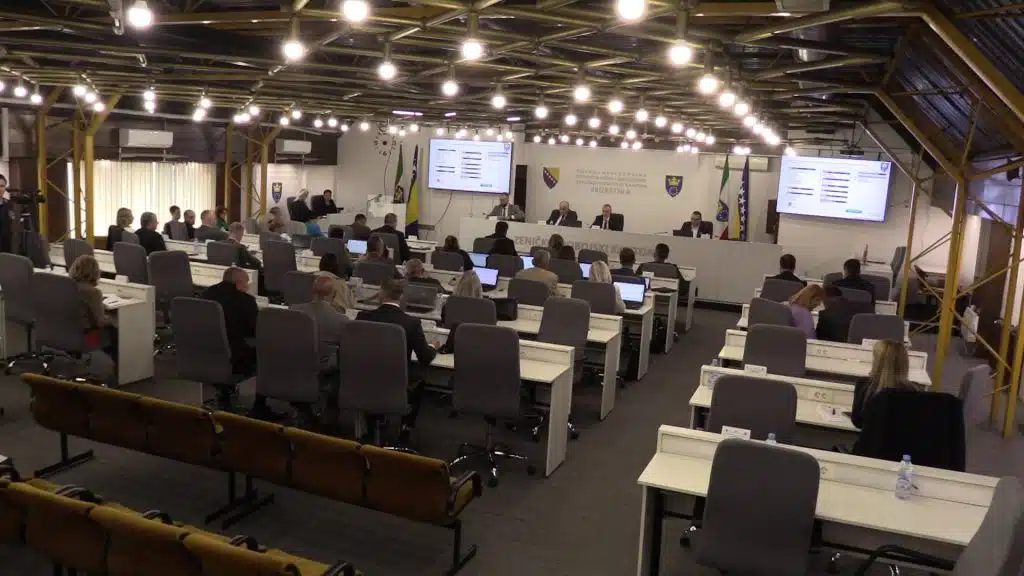 Na sjednici Skupštine ZDK nije usvojen Izvještaj o radu Univerziteta u Zenici