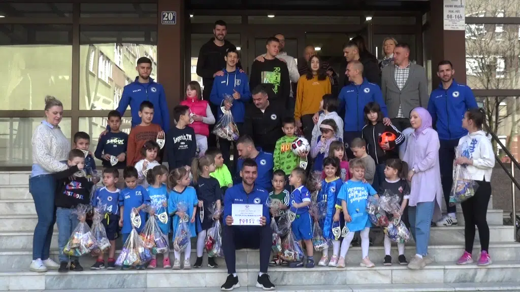 Futsal zmajevi obradovali štićenike zeničke ustanove “Dom- porodca”