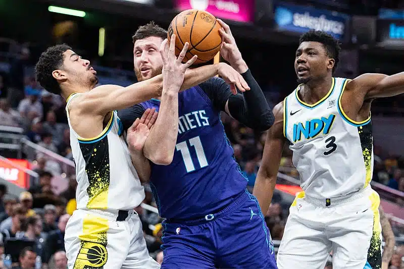 Nurkić ubacio 13 poena u novom porazu Charlottea, Jokić odmarao nakon historijske partije