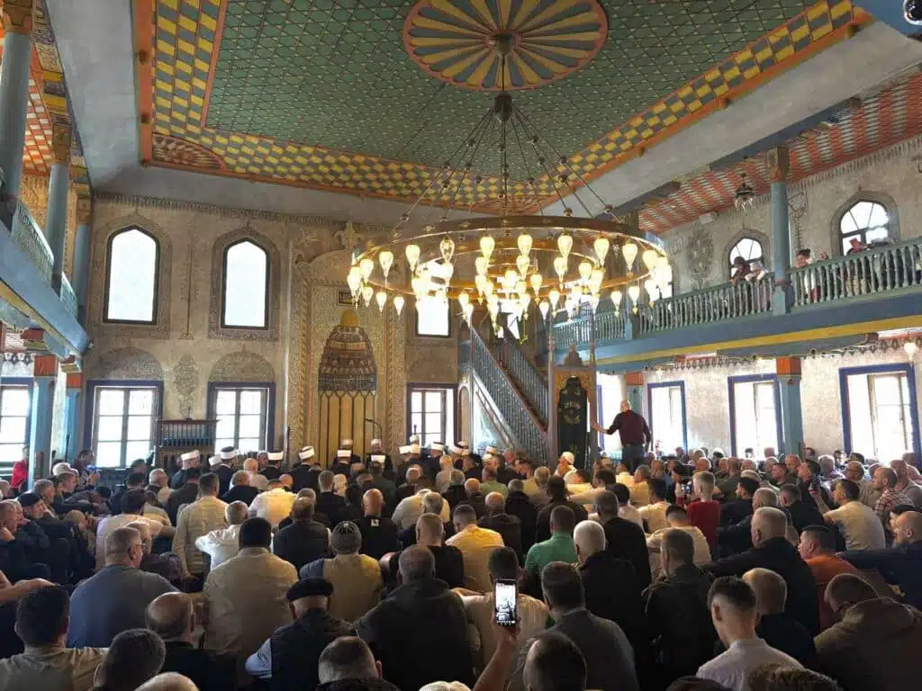 U Šarenoj džamiji upriličena ikrar dova za 49 hadžija