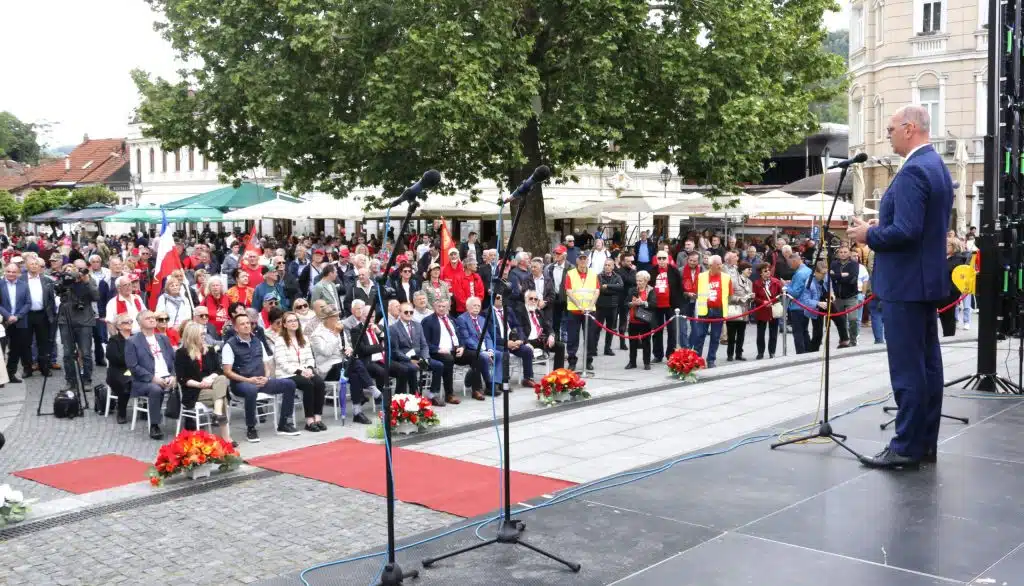 U Tuzli obilježena 80. godišnjica pobjede nad fašizmom