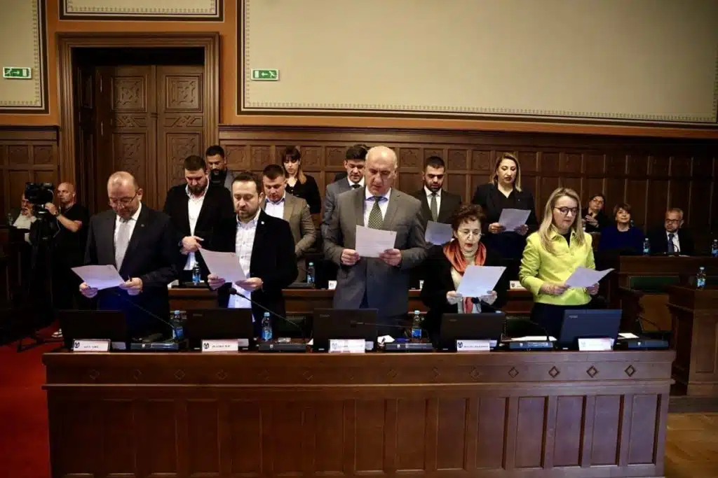 Ništa od izbora gradonačelnika: Nakon pauze vijećnici se nisu pojavili, otkazana sjednica