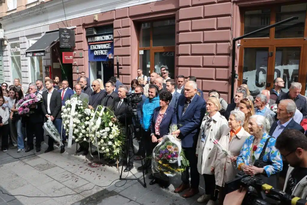 Obilježena 33. godišnjica masakra u Ferhadiji, ubistva 26 Sarajlija u redu za hljeb