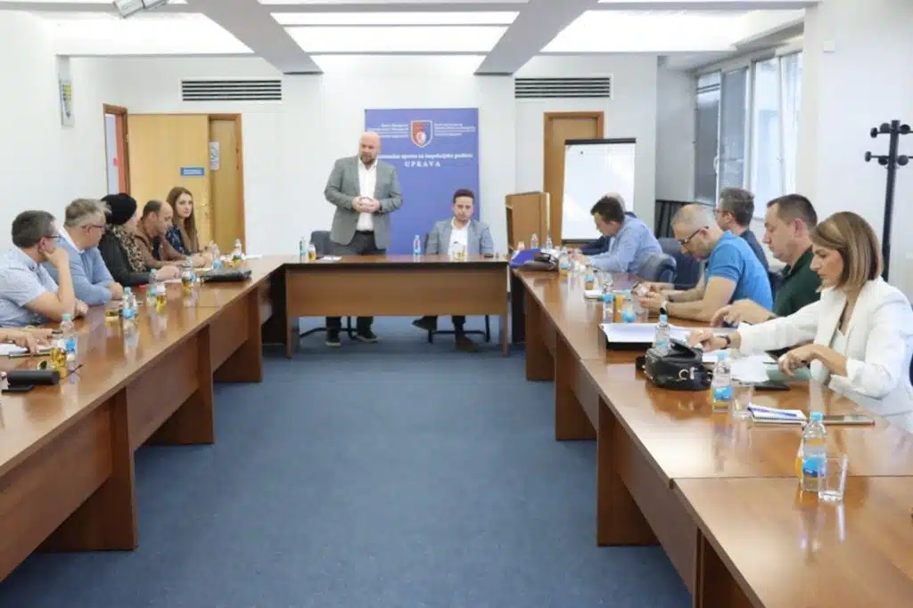 Održan sastanak nadležnih u KS: “Broj oboljelih od leptospiroze pada, građani nemaju razloga za paniku”