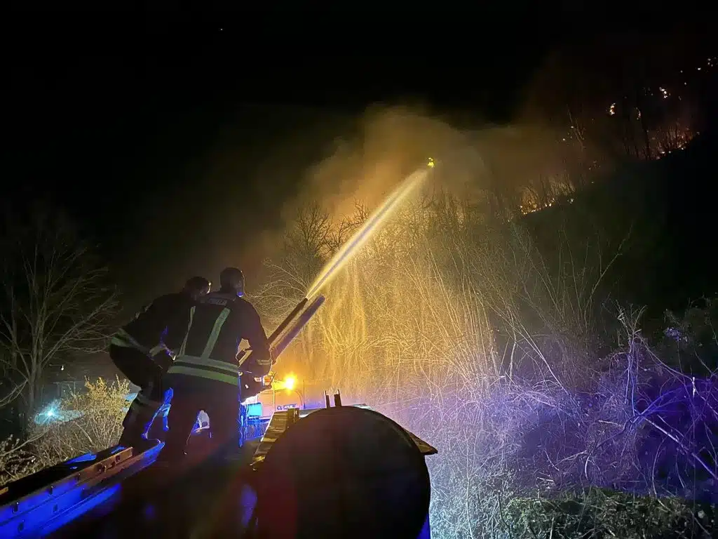 Tuzlanski vatrogasci gasili dva požara na kućama