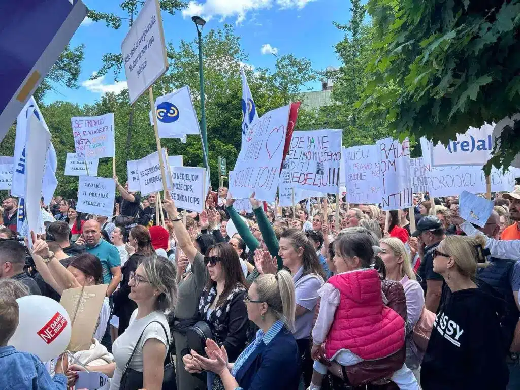 Trgovci i trgovkinje u FBiH jasno poručili vlastima: Ne damo nedjelju