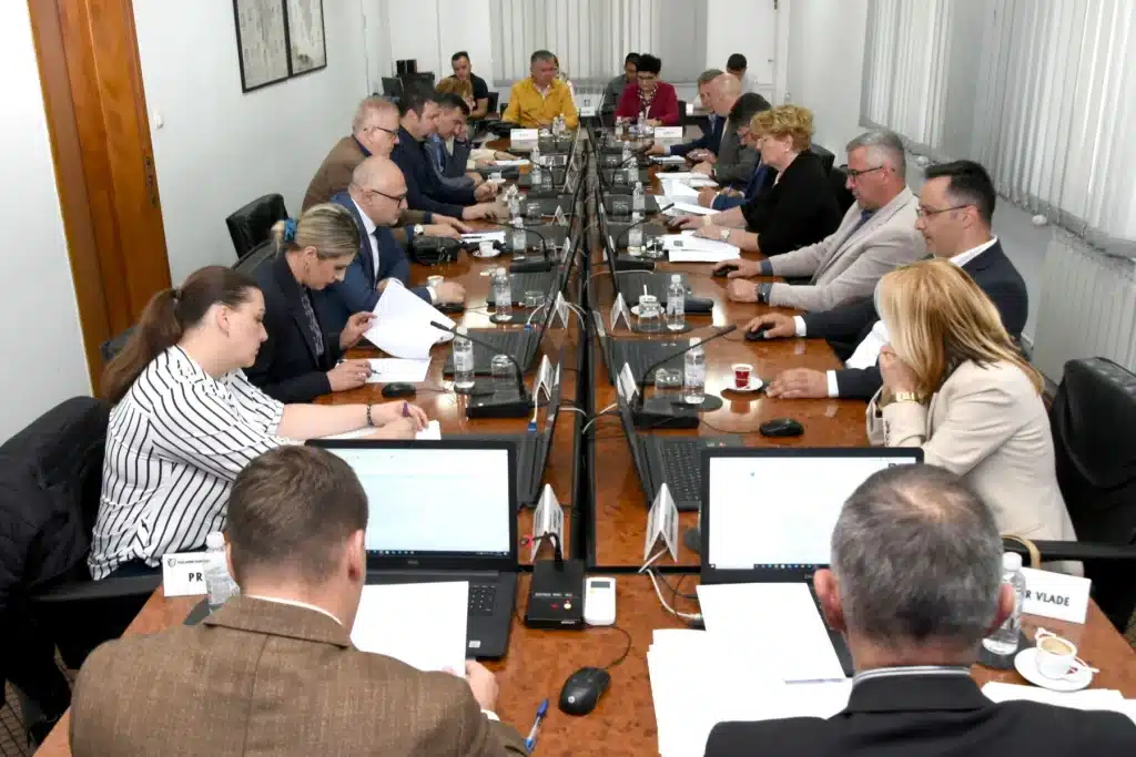 Izdvojeno 670.000 KM za jačanje privrede, inovacija i ženskog poduzetništva u TK