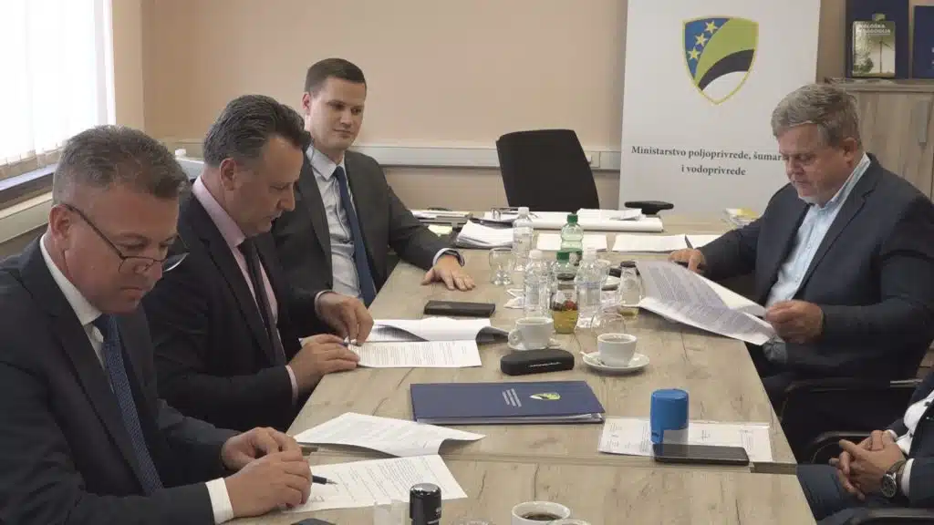 Vlada TK podržala projekte vodosnadbijevanja u Tuzli, Lukavcu i Gradačcu (VIDEO)