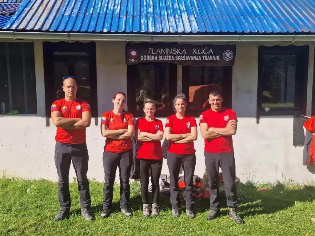 GSS Stanica Travnik dobila pet novih gorskih spasilaca, među njima i prve žene u historiji stanice