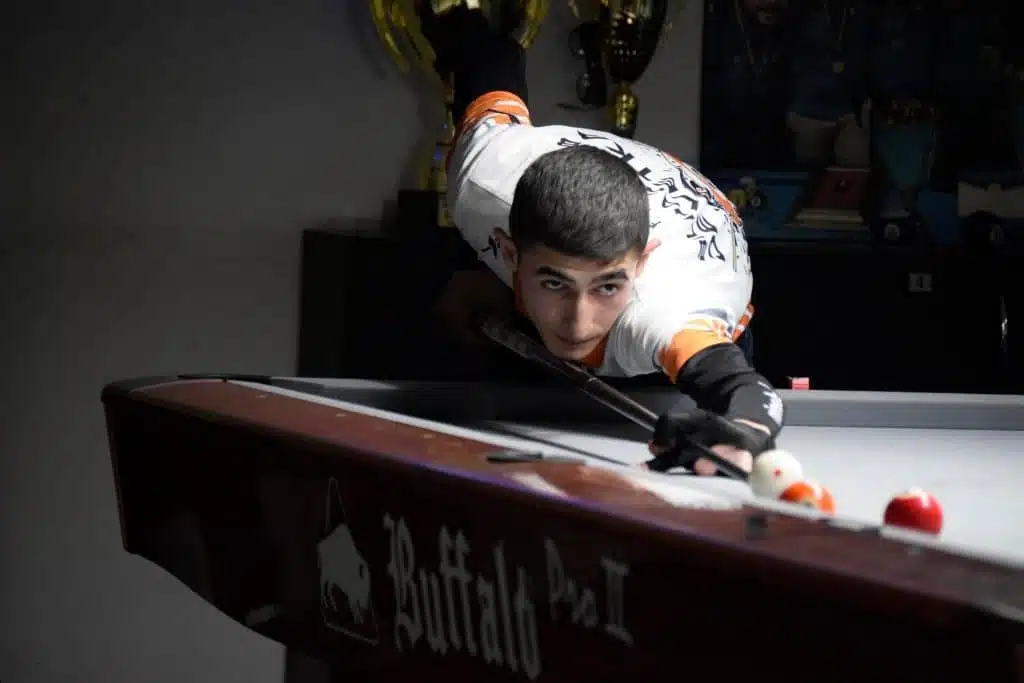 Član Bilijar Kluba Devetka Travnik Emir Pandžić apsolutni državni juniorski prvak u tri discipline