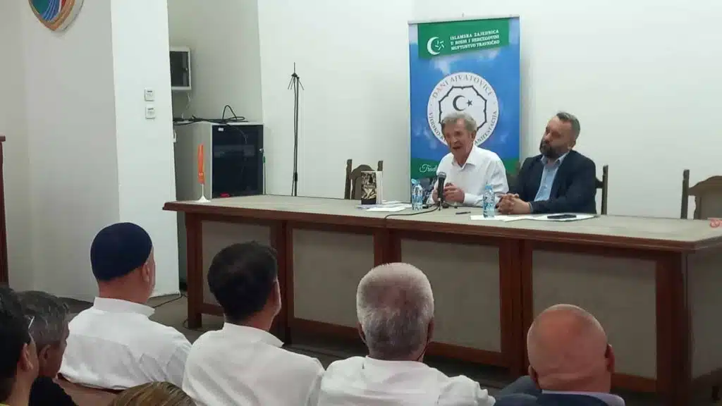(FOTO) Održana tribina „Palestina na savjesti čovječanstva“ u okviru 515. Dana Ajvatovice
