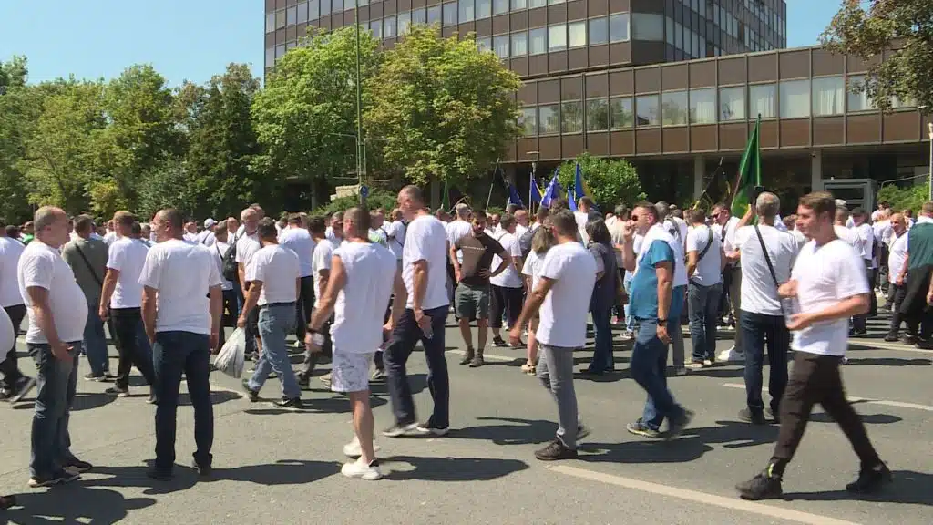 Zenički rudari čekaju na ispunjenje obećanja o isplati plata