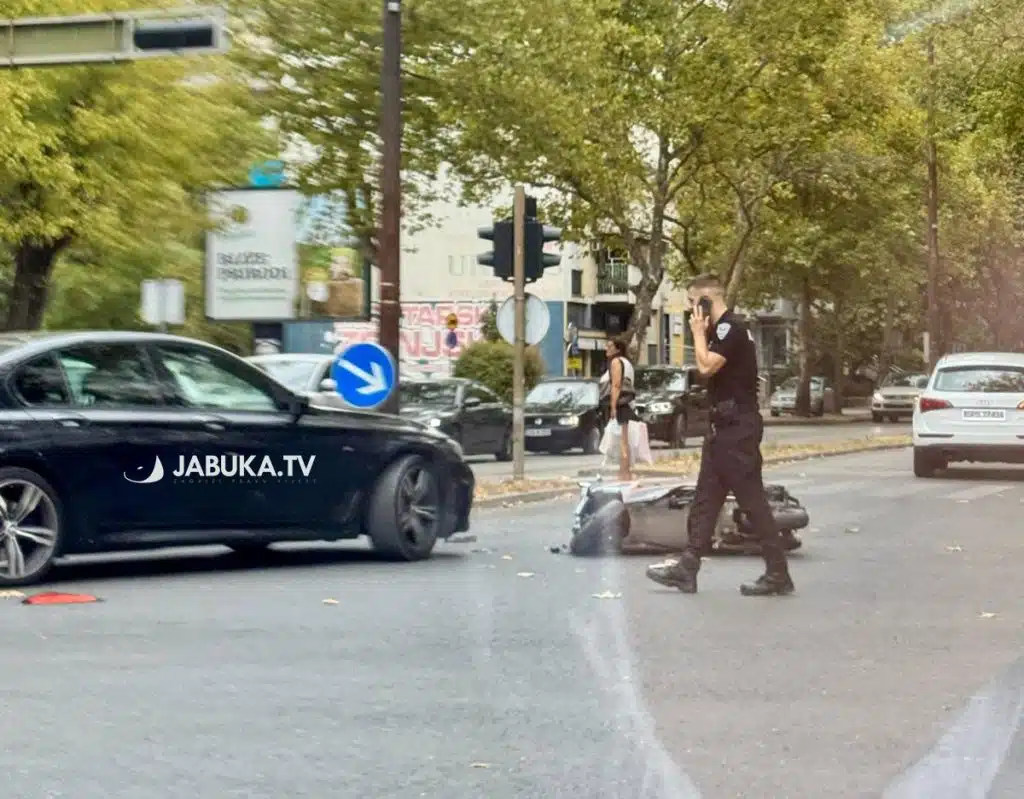 Sudar automobila i motocikla u Mostaru