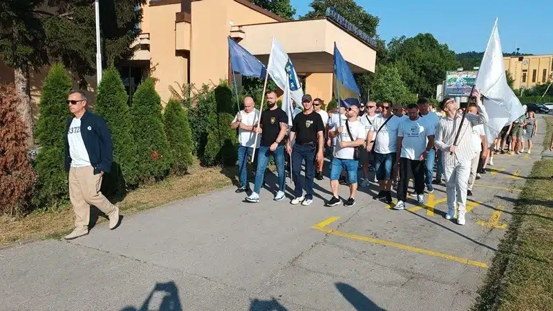 Mirna šetnja „8372 za Srebrenicu“ u Tuzli