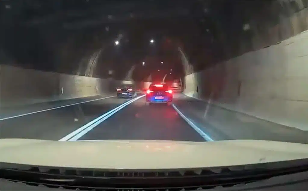 Divljanje u tunelu kod Mostara: Pretjecao na punoj liniji, udario drugo auto pa pobjegao