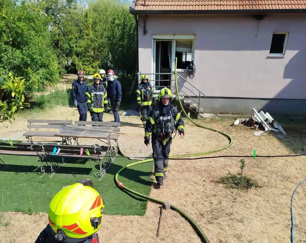 Mostar: Požar u obiteljskoj kući, u stanu se zapalio bojler