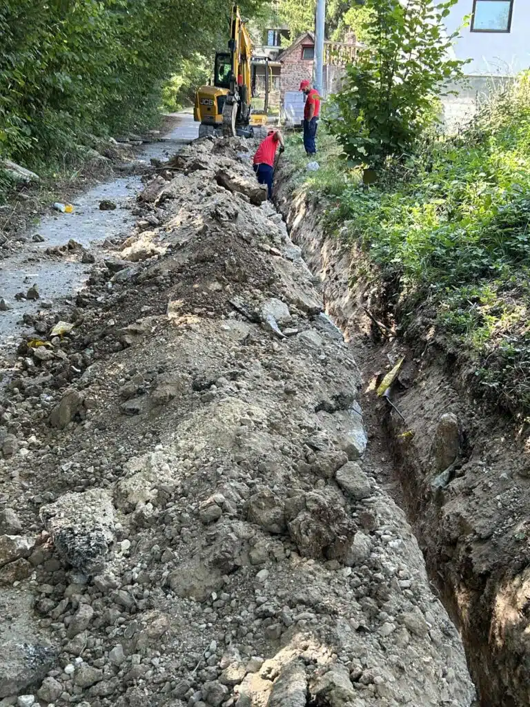Rekonstrukcija vodovodne linije u naselju Mali Mošunj