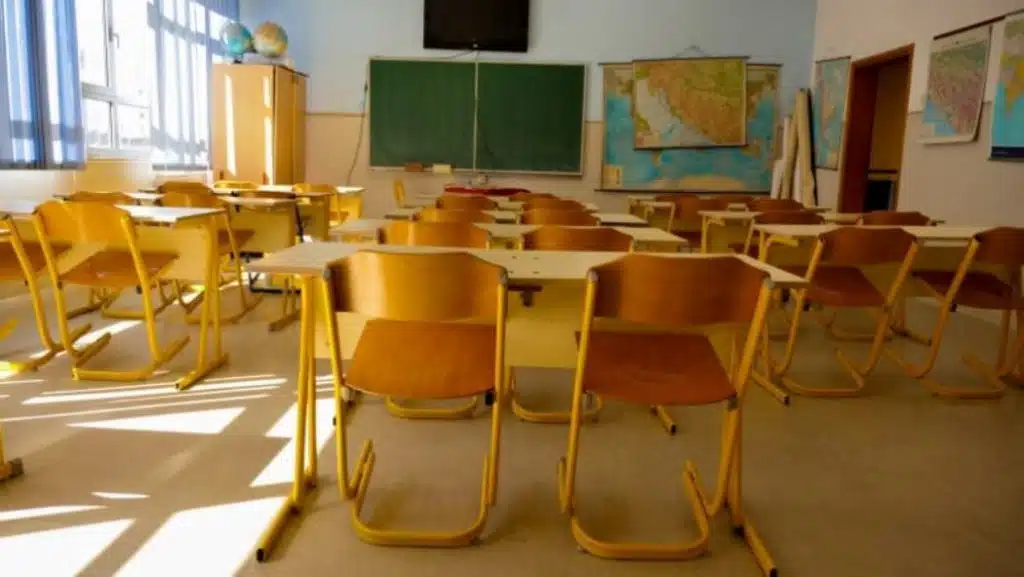 U srednje škole na području ZDK upisana 54 od planiranih 64 odjeljenja