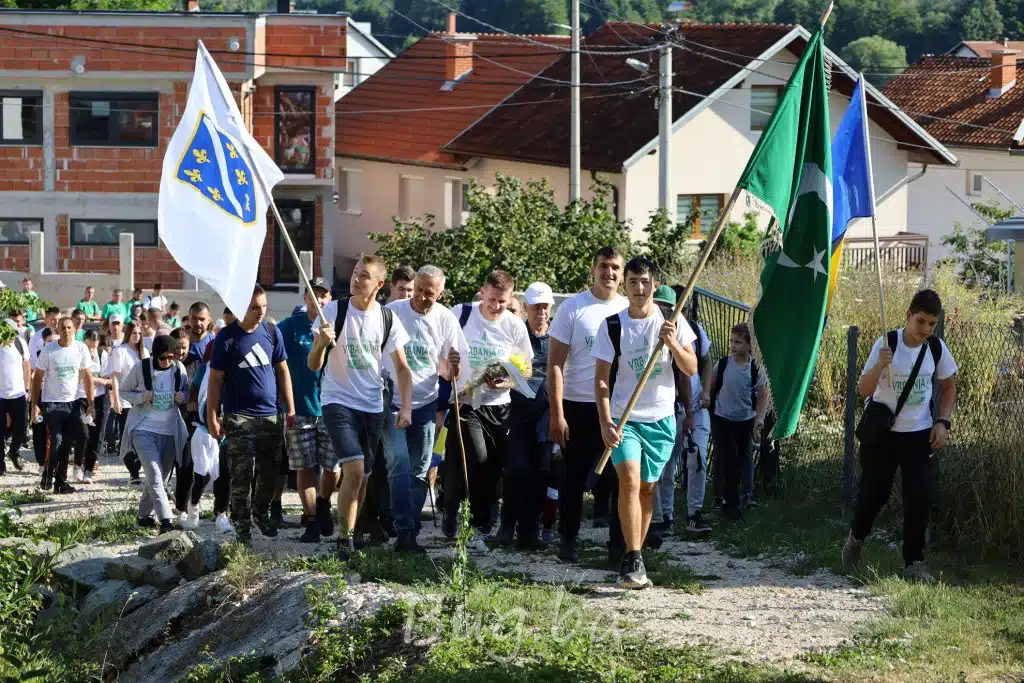 UG Porodice stradalih Vrbanja 1993 upućuje zahvalnost svim učesnicima pohoda “Put spasa” u obilježavanju 32. godišnjice stradanja naših mještana Vrbanje, Crniča i Vrpeći jula 1993.godine