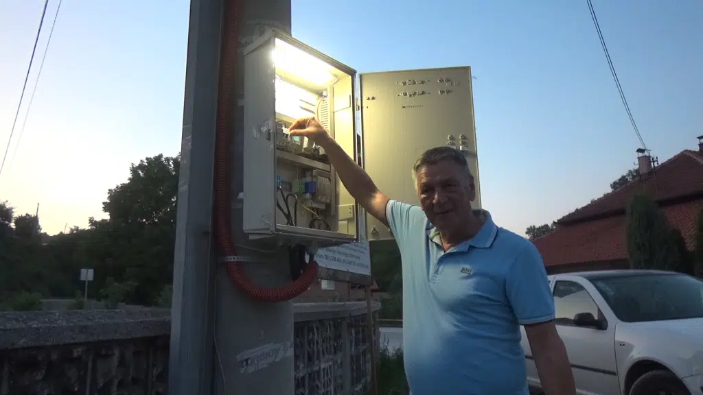 Puštanjem u funkciju novih 97 rasvjetnih tijela, MZ Lokvine od sinoć kompletna osvijetljena