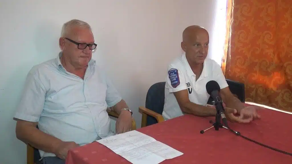 Trideset dugogodišnjih članova, nezadovoljni radom predsjedništva, povjereništva i gradske organizacije, napustili SDP Zenica