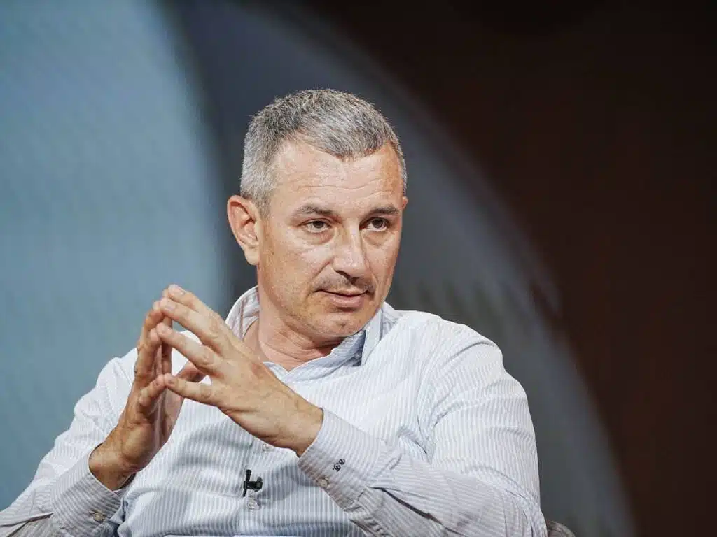 PRIJAVE U TIJEKU: „Filozof sa Wall street-a“ lider u finansijskoj industriji stiže u Vitez na Business forum