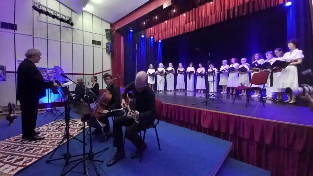 (FOTO) U Centru za kulturu Travnik održan koncert sevdaha u izvedbi zbora “Rosa” iz Slovenije