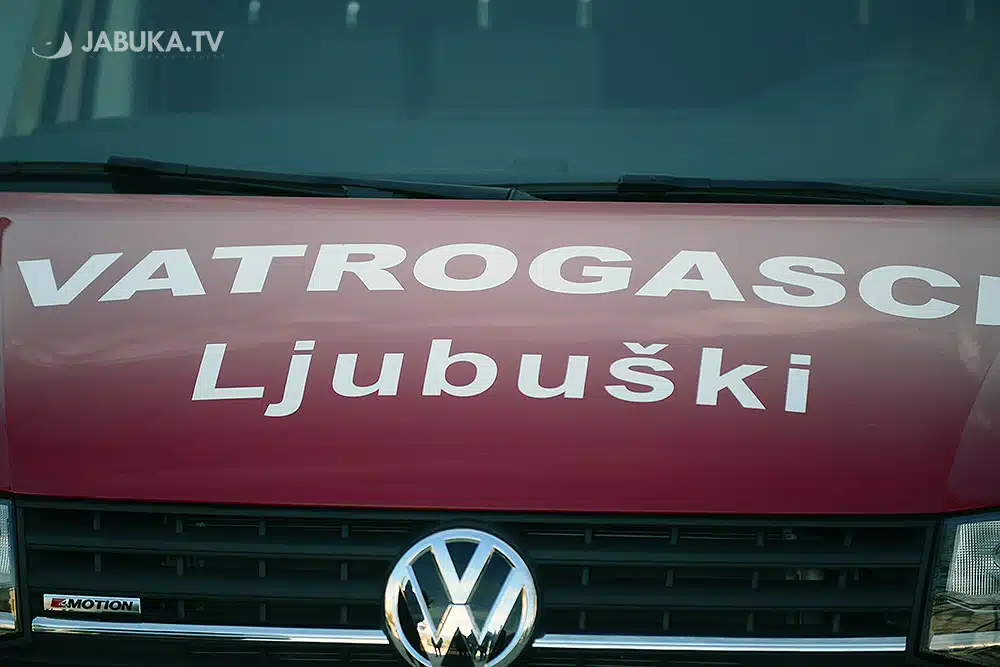 Ljubuški vatrogasci gasili požar na obiteljskoj kući