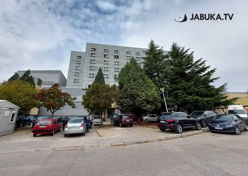 Mostar: 19-godišnjak nakon teških ozljeda stabilno, premješten na neurokirurgiju