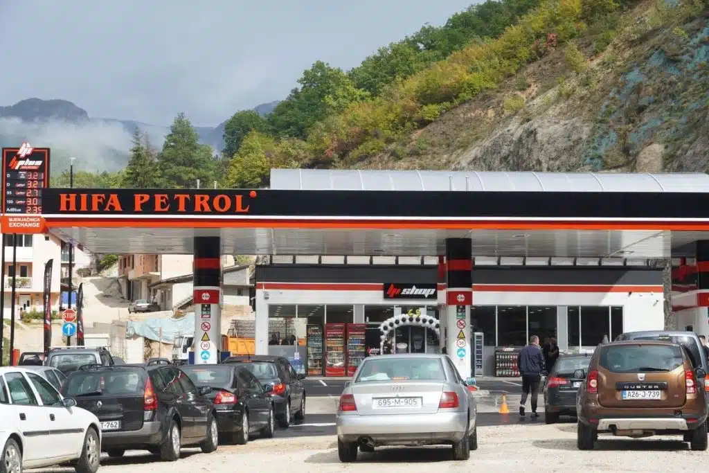 Naoružani muškarac opljačkao benzinsku crpku u Konjicu