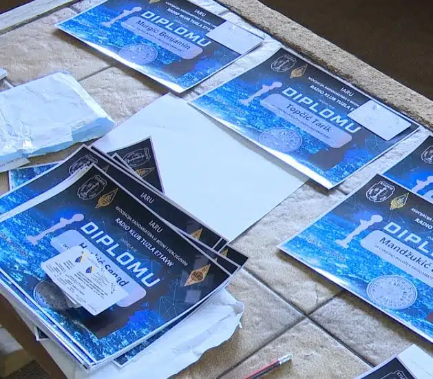 Radio klub „Tuzla“E71AVW dobio više od 30 novih radioamatera (VIDEO)