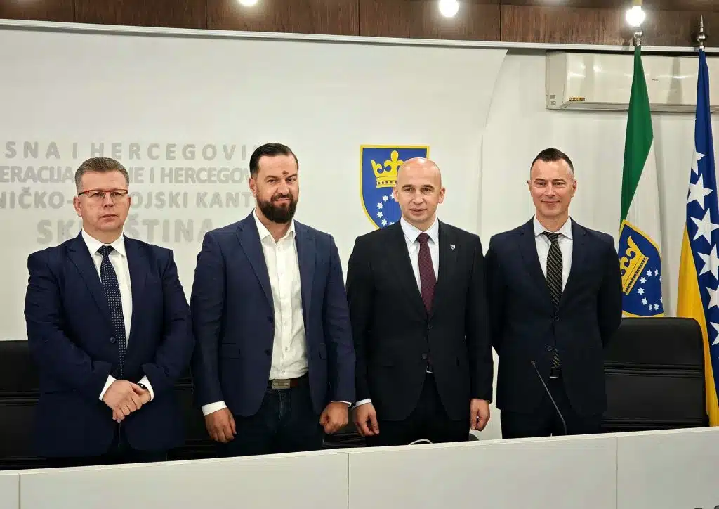 ZDK prvi u FBiH proveo reformu nastavnih planova i programa za osnovne škole i gimnazije