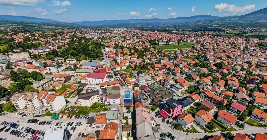 Zbog kvara na vodovodnoj mreži i prekida u vodosnabdijevanju obustavlja se redovna nastava u pojedinim osnovnim školama na području općine Bugojno