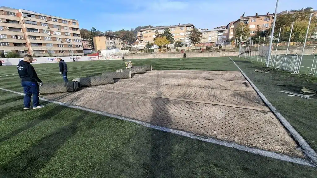 Počeli radovi na sanaciji i uređenju Gradskog stadiona Tušanj