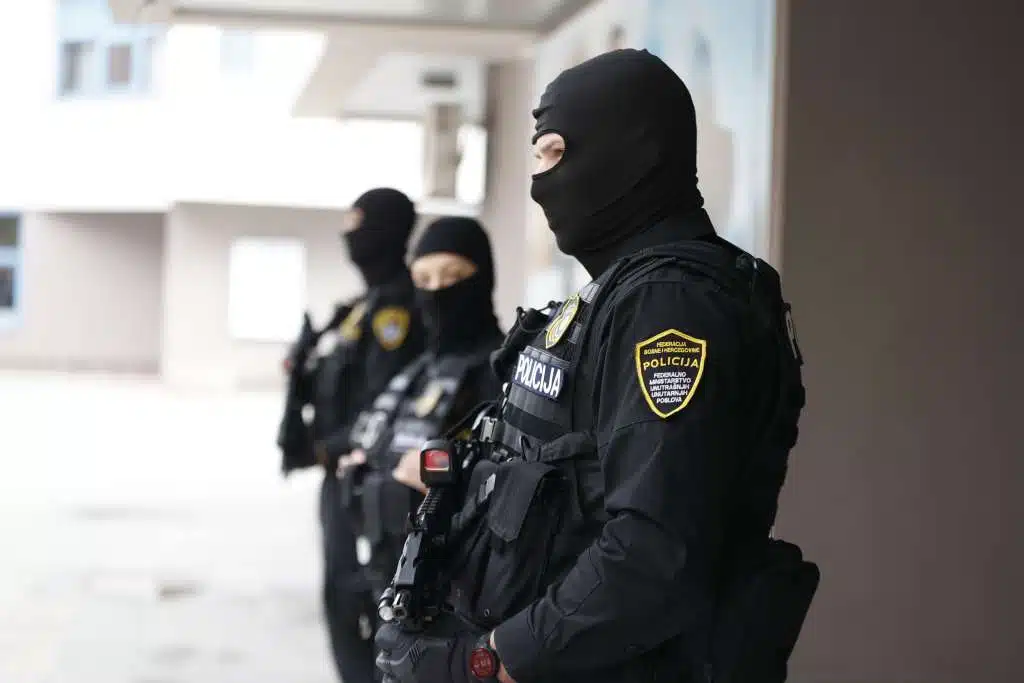 FUP provodi veliku akciju na području Tuzlanskog kantona, uhapšene dvije osobe