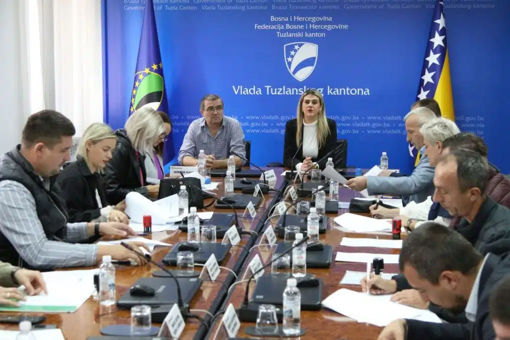 U TK izdvojeno gotovo 940 hiljada KM za projekte solarnih elektrana u privatnim firmama