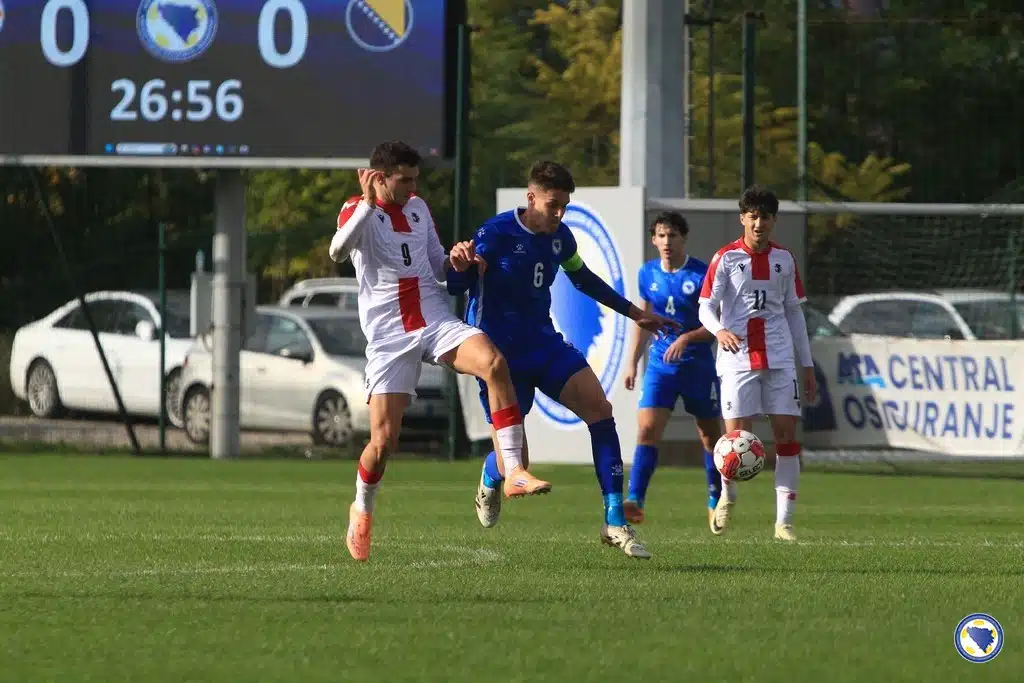 Juniori poraženi u drugom meču