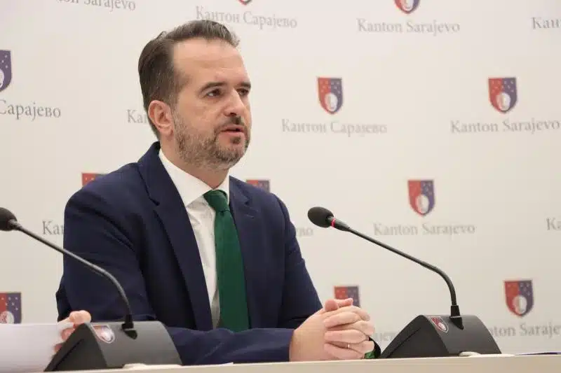 Ministar Afan Kalamujić daje izjavu u Tužilaštvu KS