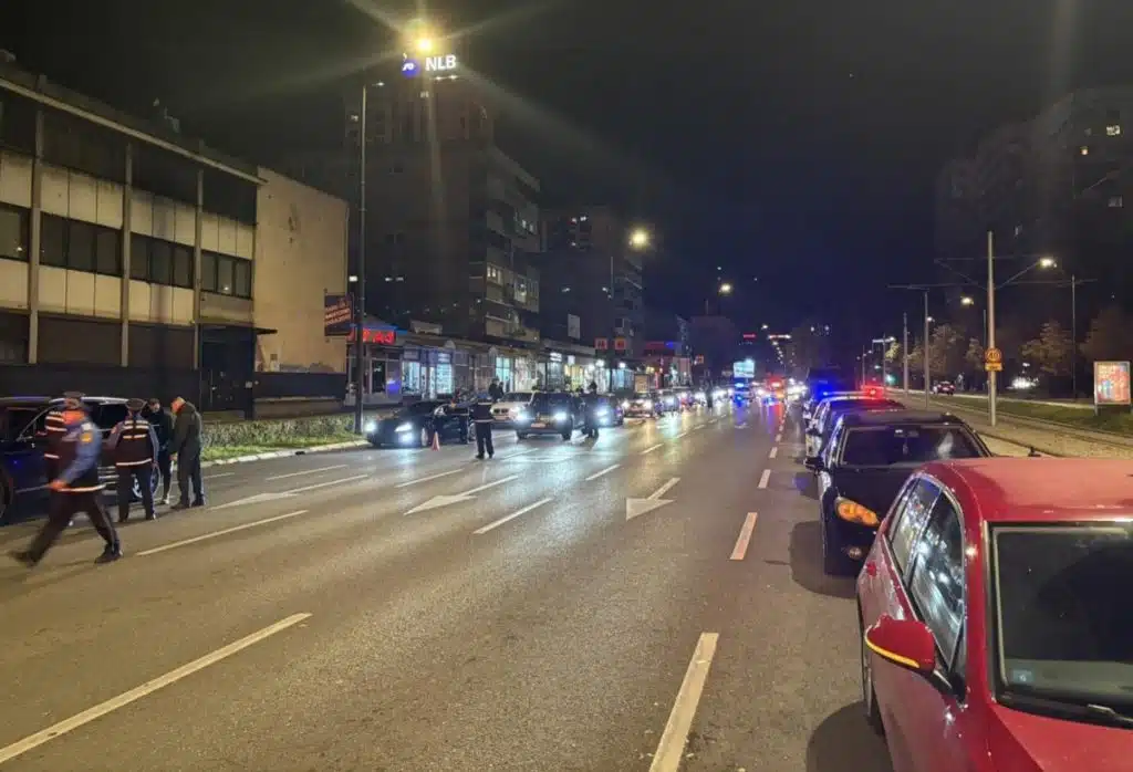 Ponoćna akcija “Lijevak”: Kontrolisano 98 vozila, sedam vozača bilo pijano, izdato 26 prekršajnih naloga