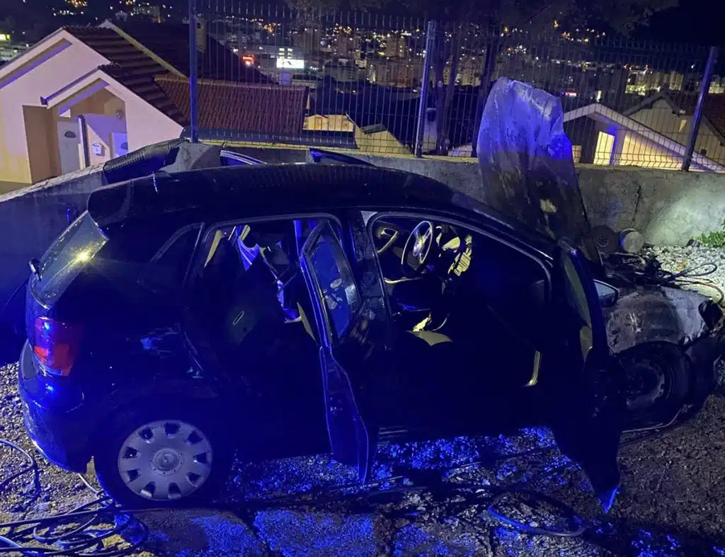 Mostar: Gorio automobil u naselju Mazoljice