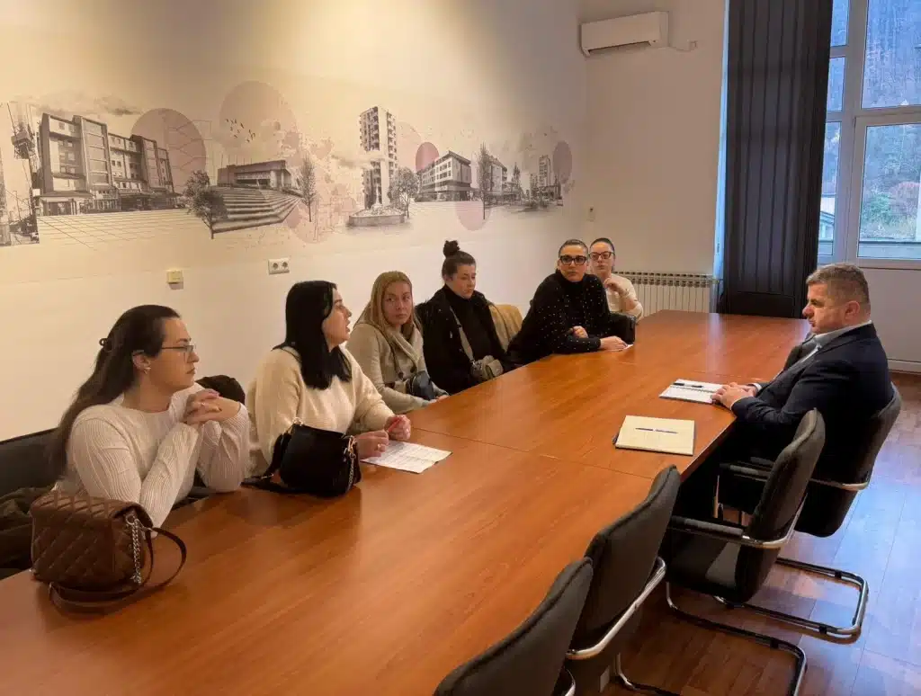 U Novom Travniku 25 prvačića ne pohađa nastavu zbog spora u vezi s učiteljicom