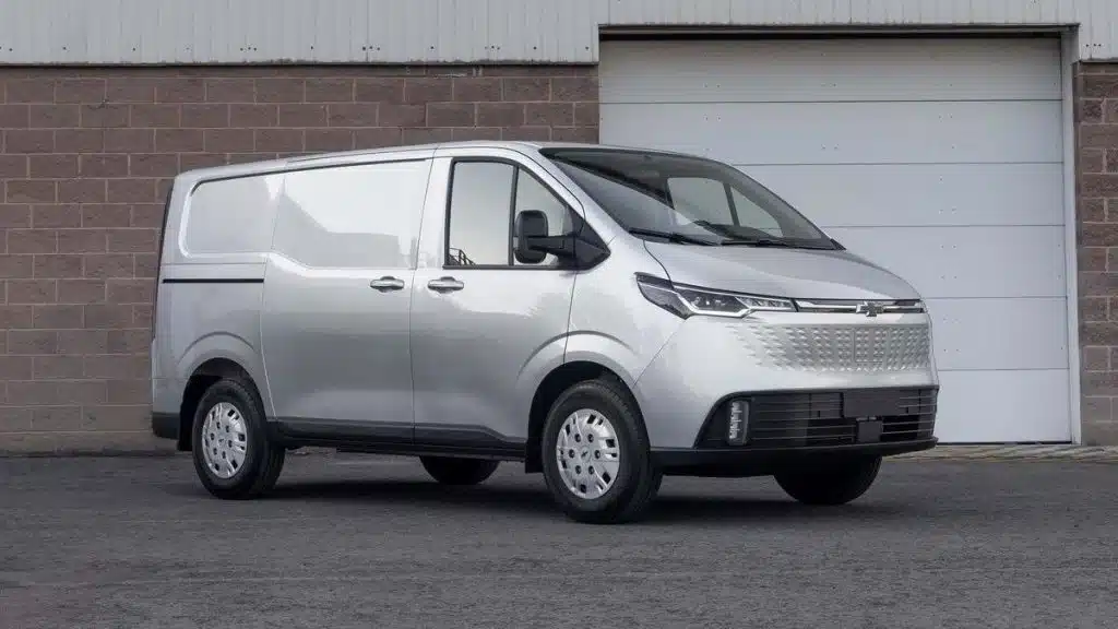 Chevrolet Express Max EV: Stigla električna modifikacija kineskog kombija
