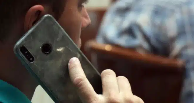 Čujete odjek sopstvenog glasa: Saznajte preko ovih kodova da li vam možda neko prisluškuje telefon