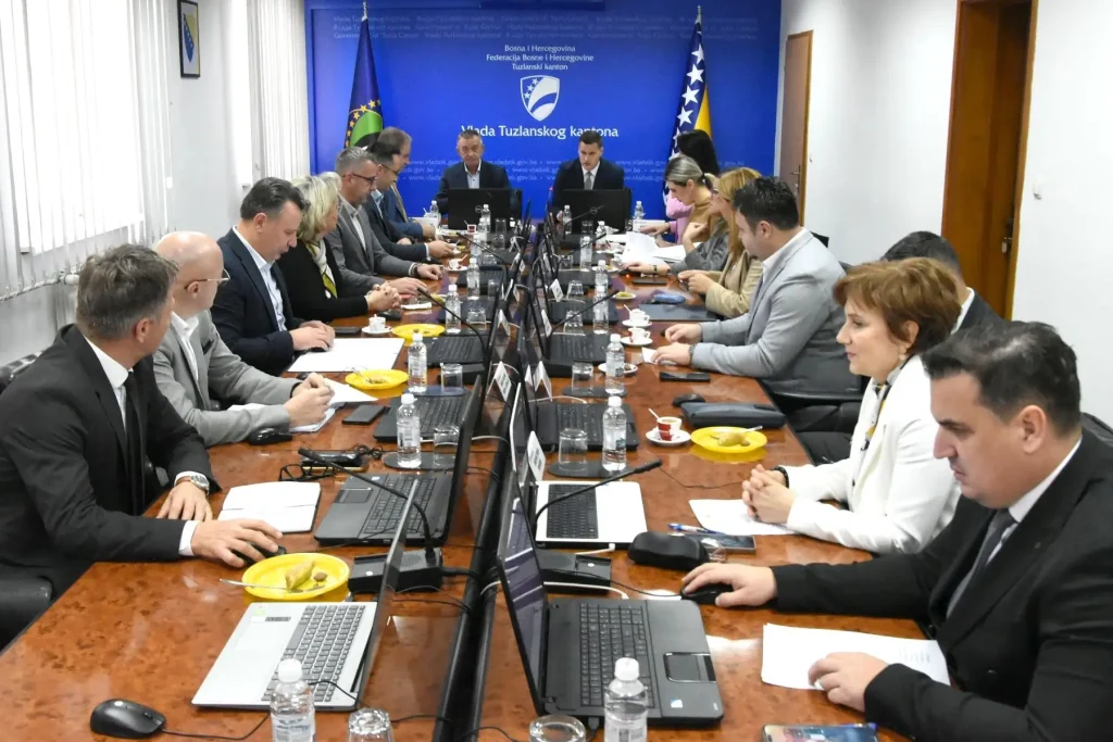 Vlada TK povećala sredstva za zapošljavanje i samozapošljavanje djece šehida i poginulih branitelja