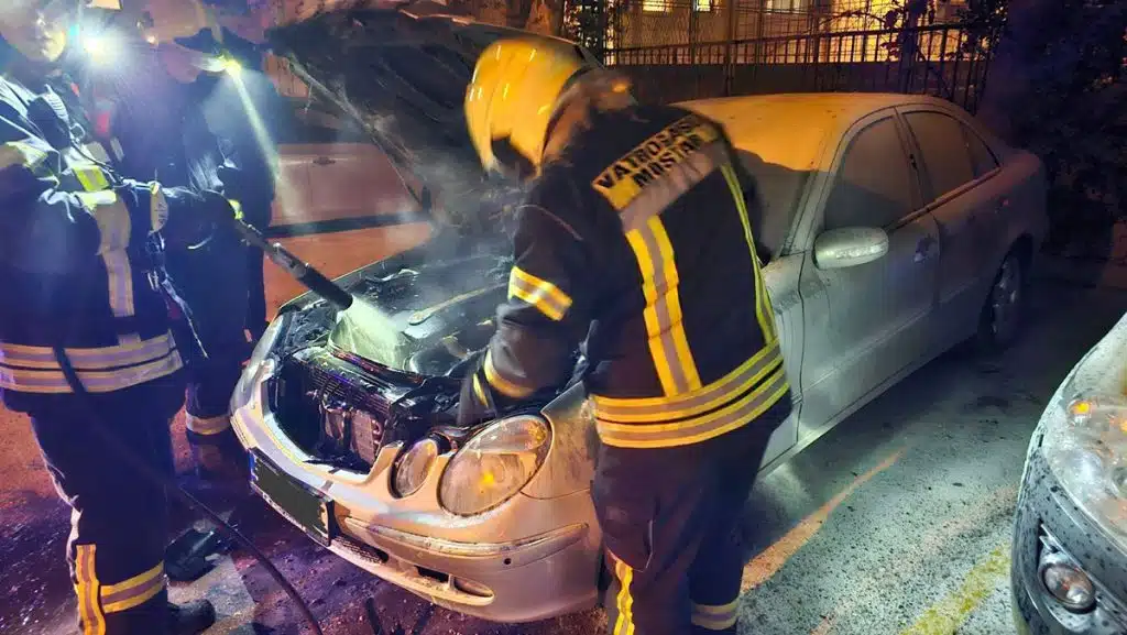U Mostaru gorio Mercedes – TNTportal.ba