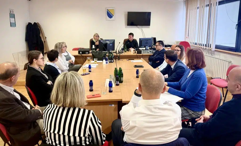 U Općinskom sudu u Bugojnu održan sastanak građanskih odjeljenja općinskih sudova SBK i Kantonalnog suda u Novom Travniku